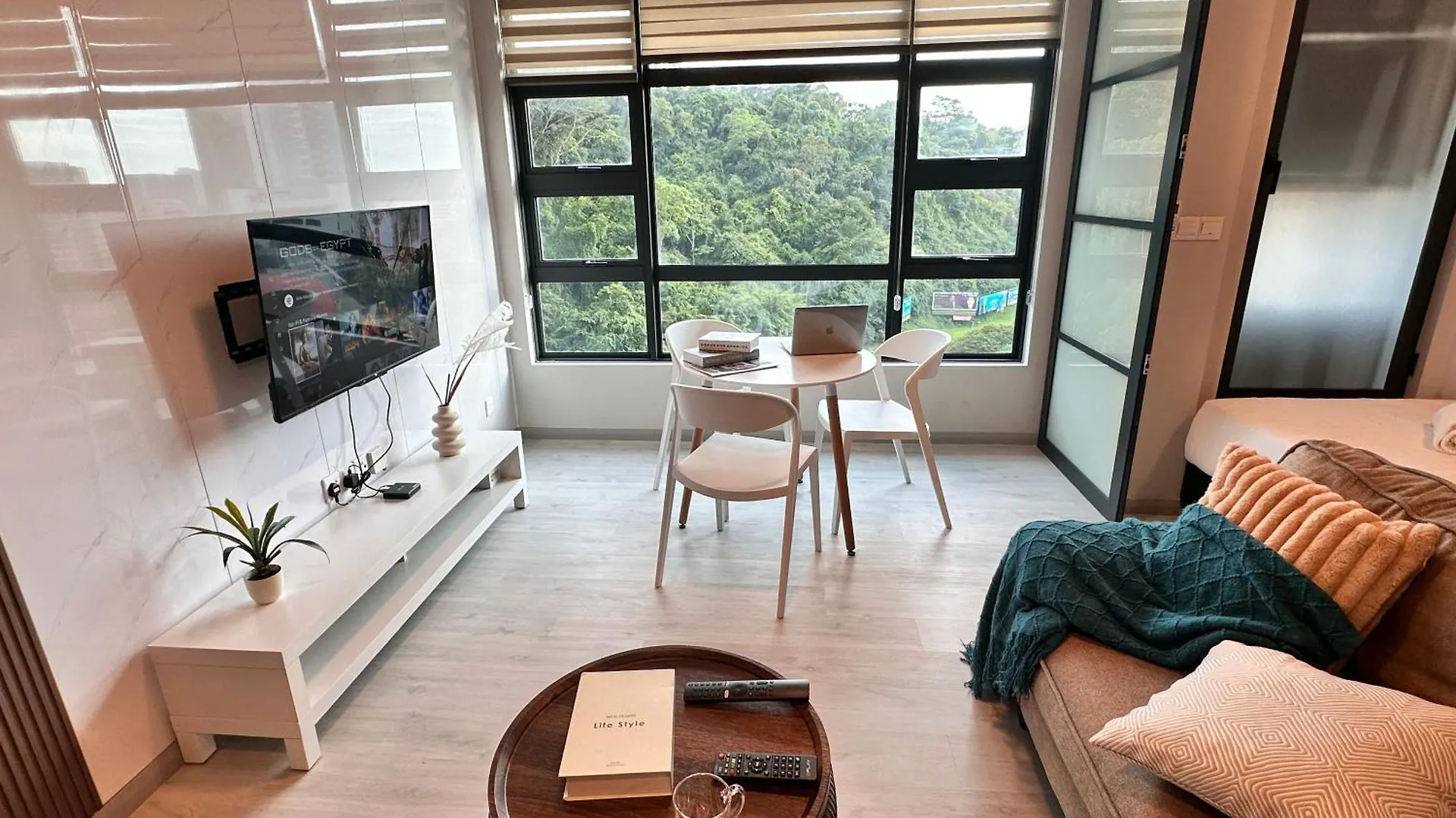 Jq1 Sea & Pool Or City View Wifi I Washing Machine For Some Units I Cuckoo Water Jesselton Quay By R2 Kota Kinabalu Apartment