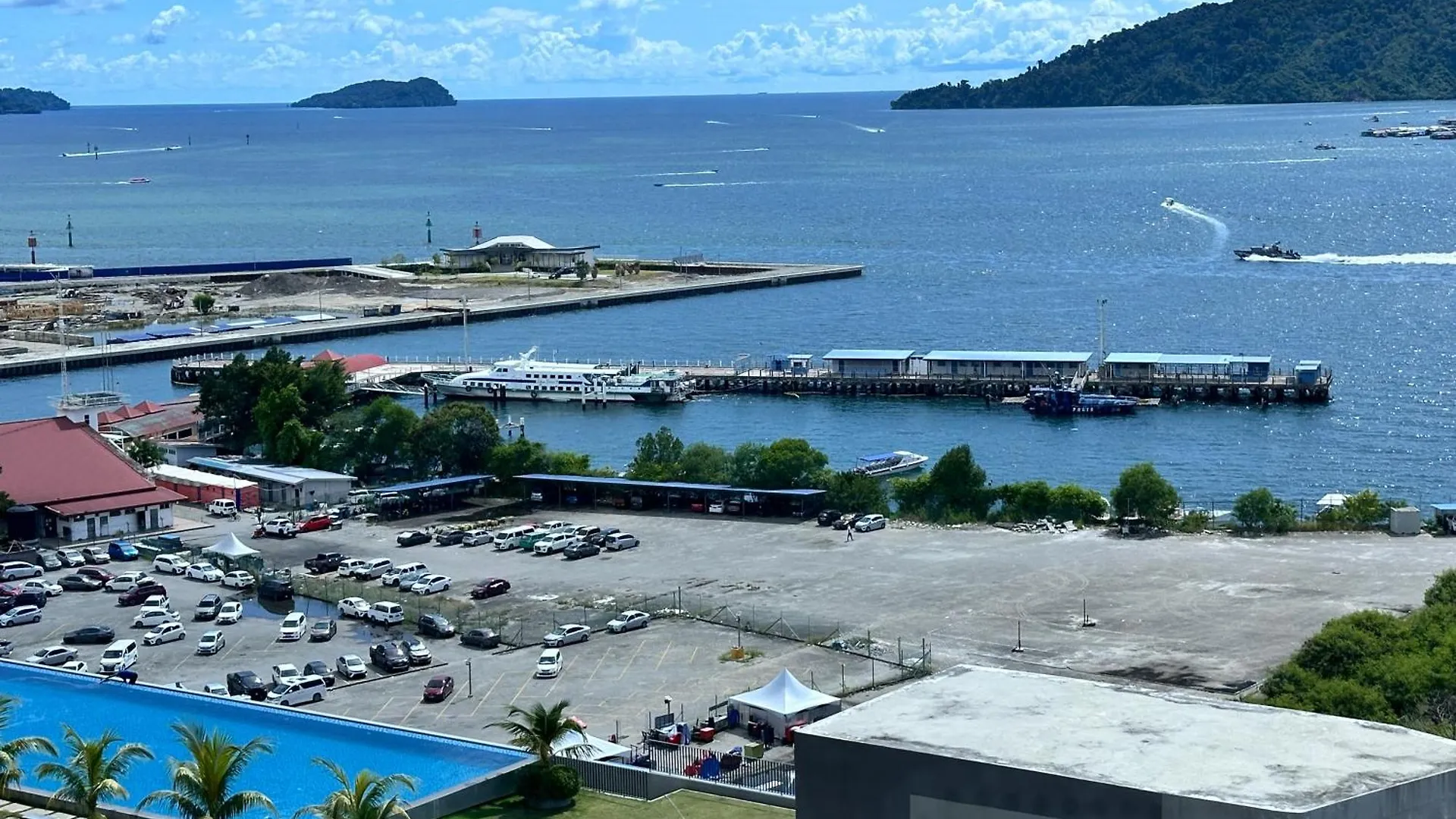 Jq1 Sea & Pool Or City View Wifi I Washing Machine For Some Units I Cuckoo Water Jesselton Quay By R2 Kota Kinabalu