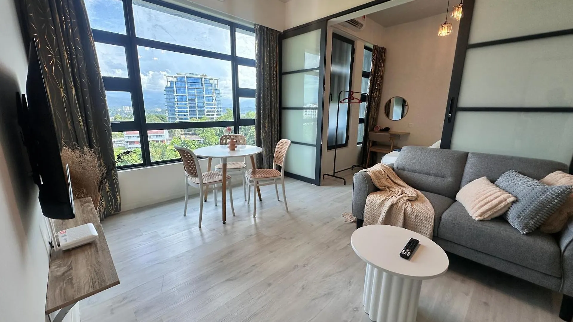 Jq1 Sea & Pool Or City View Wifi I Washing Machine For Some Units I Cuckoo Water Jesselton Quay By R2 Kota Kinabalu 0*,  Ma­lay­sia