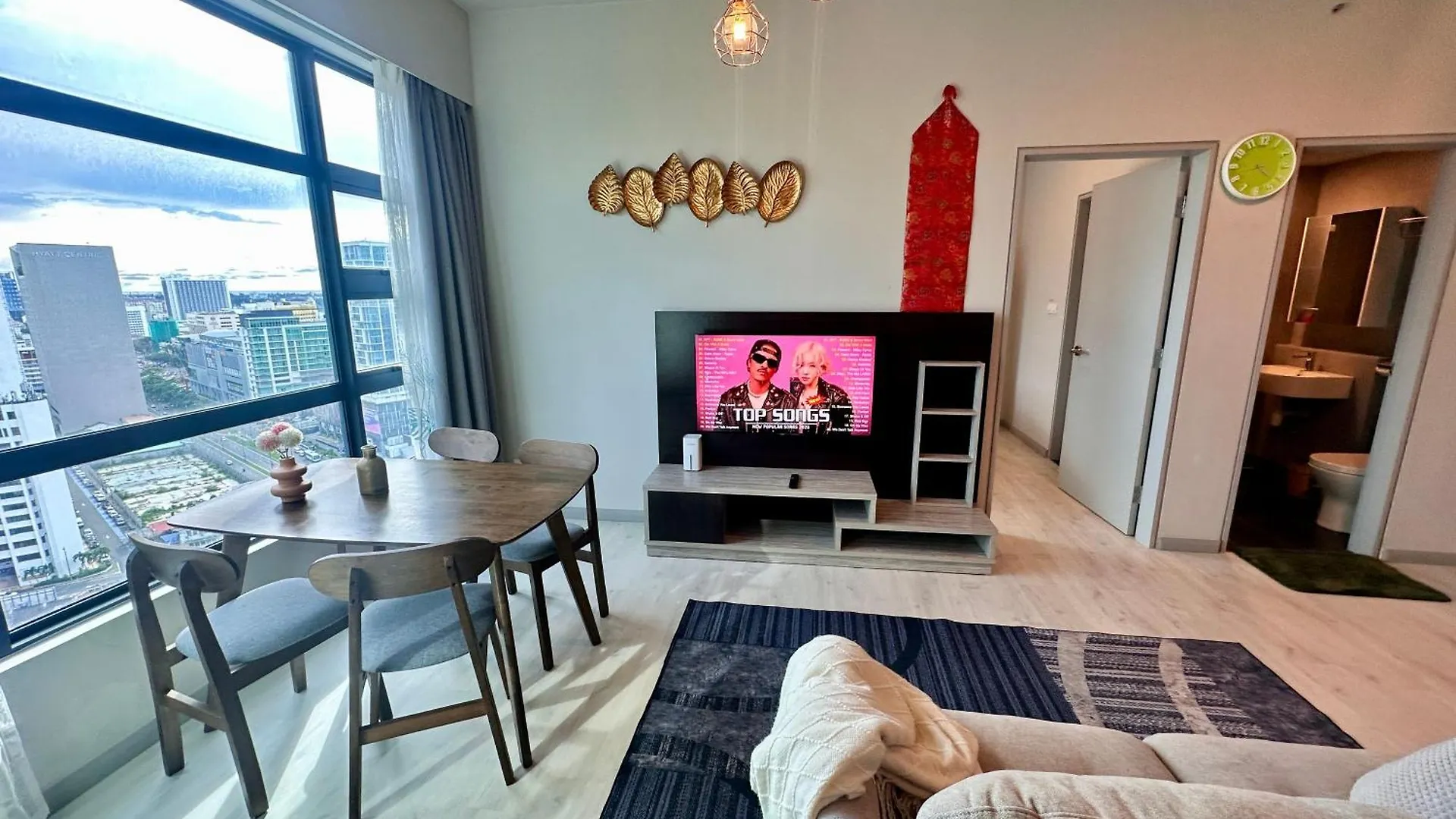 Apartment Jq1 Sea & Pool Or City View Wifi I Washing Machine For Some Units I Cuckoo Water Jesselton Quay By R2 Kota Kinabalu