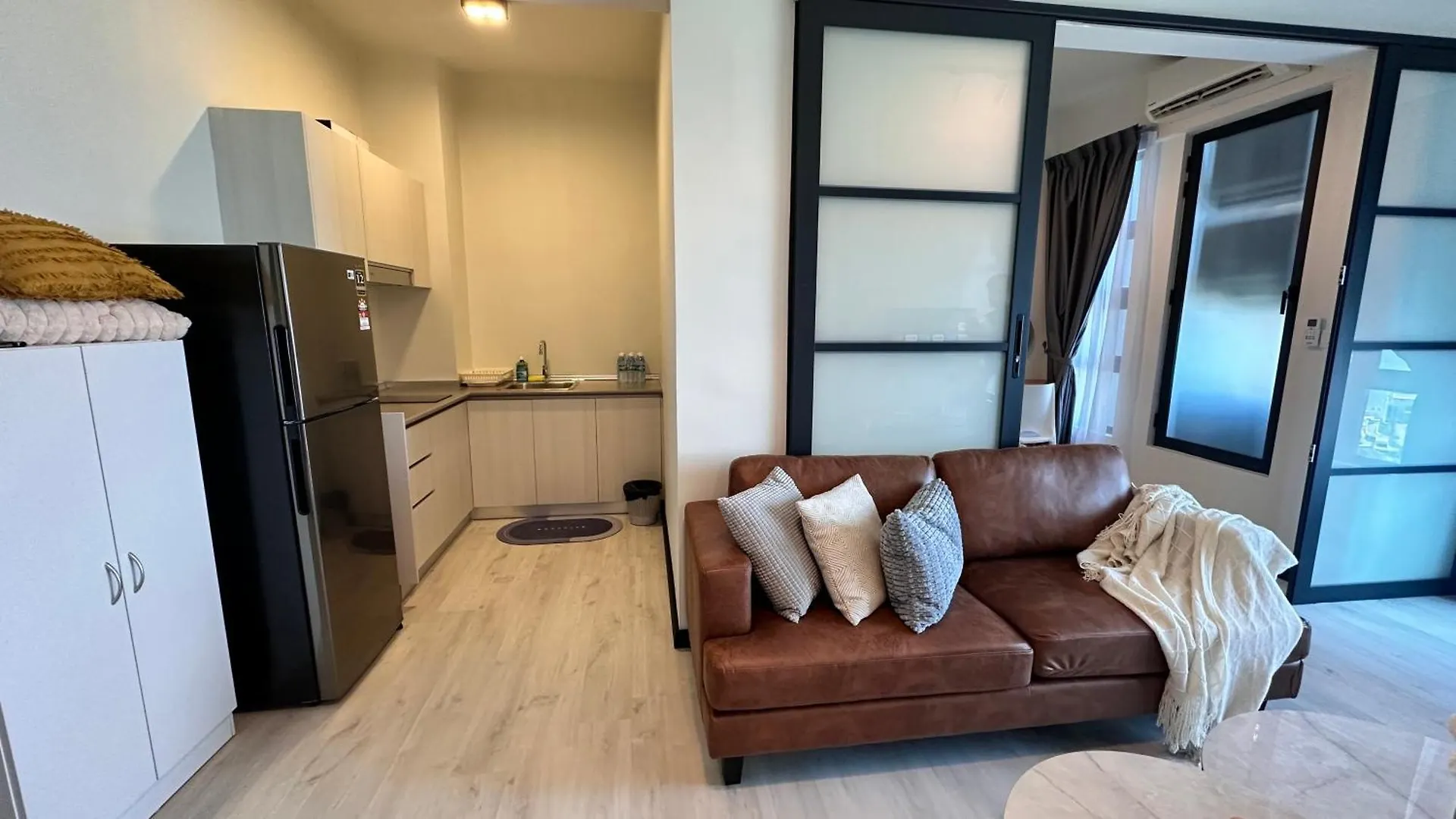 Apartment Jq1 Sea & Pool Or City View Wifi I Washing Machine For Some Units I Cuckoo Water Jesselton Quay By R2 Kota Kinabalu