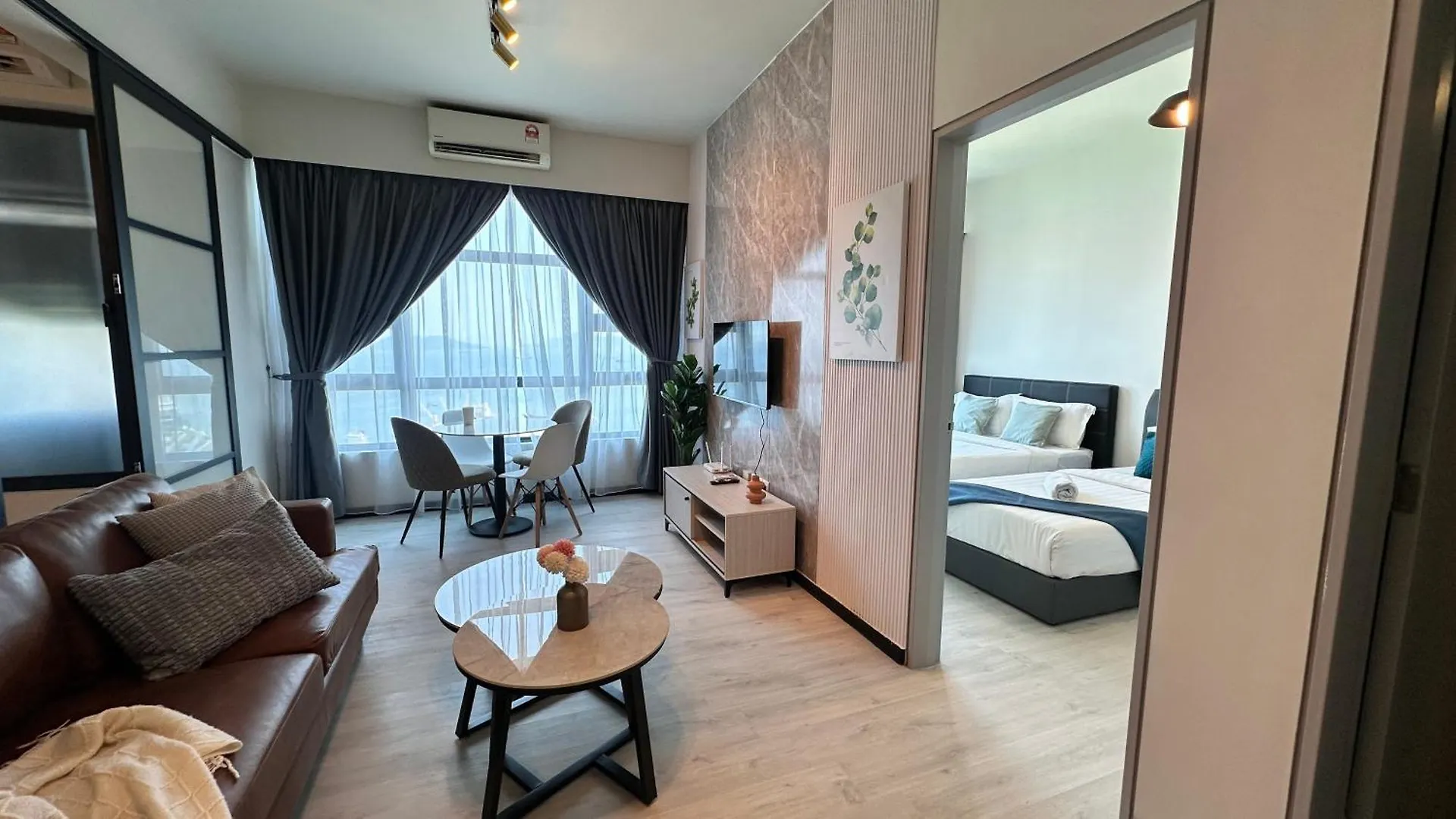 Apartment Jq1 Sea & Pool Or City View Wifi I Washing Machine For Some Units I Cuckoo Water Jesselton Quay By R2 Kota Kinabalu